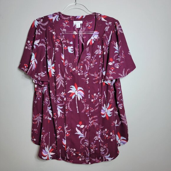 Liz Claiborne Womens Top Plus Size 1X Purple Floral Flutter Sleeve Pleated VNeck - Picture 2 of 6